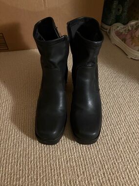 Steve Madden Black Chunky Heel Boots